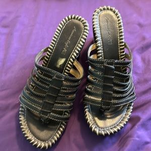 American Eagle ladies sandals.